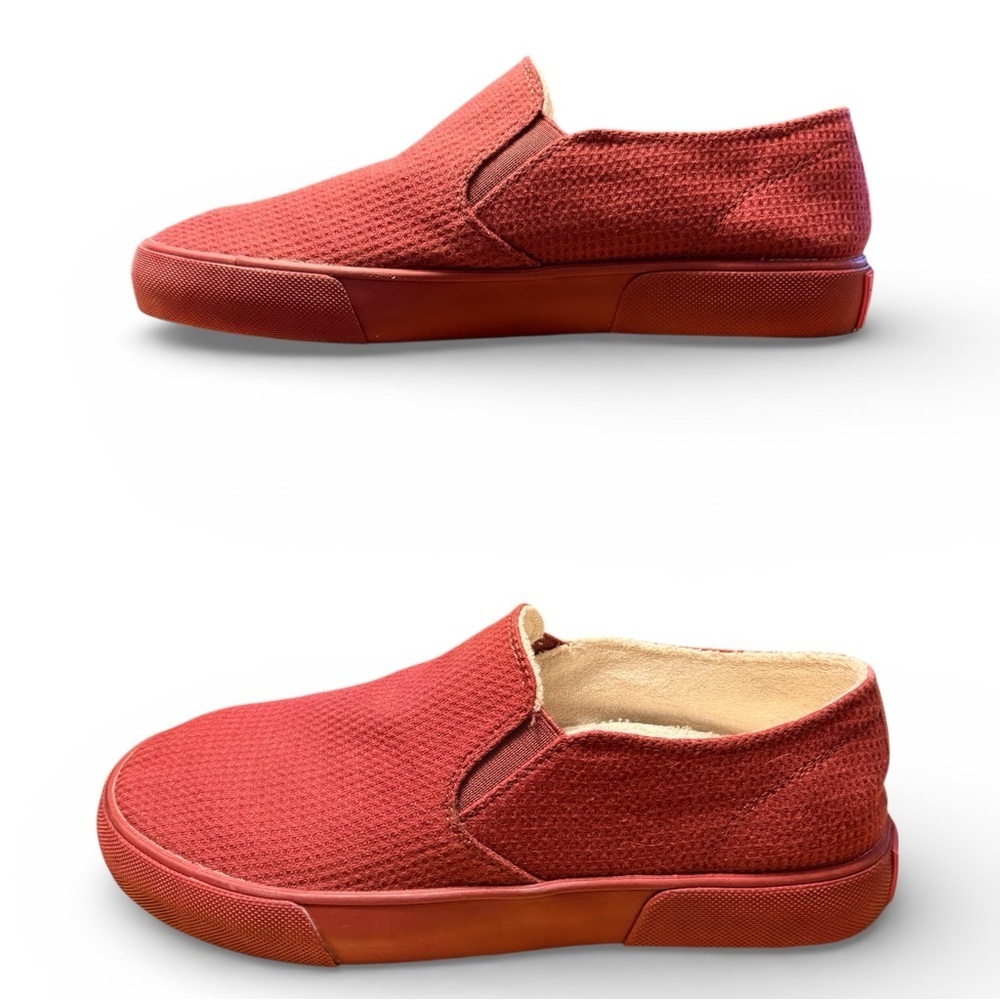 Vionic Groove Slip-On Sneakers Shiraz Red Burgundy Orthotic Sample 7M - Picture 2 of 10